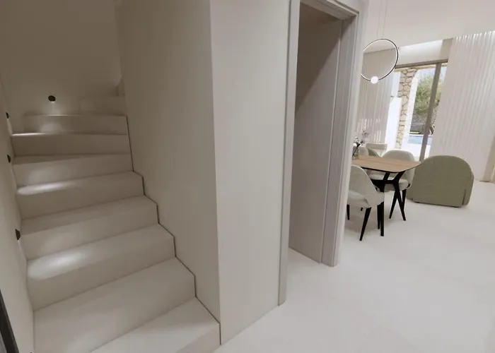 Bella Terra Natura アパートホテル ロダ